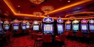 Meja roulette live dengan teknologi HD dan dealer profesional